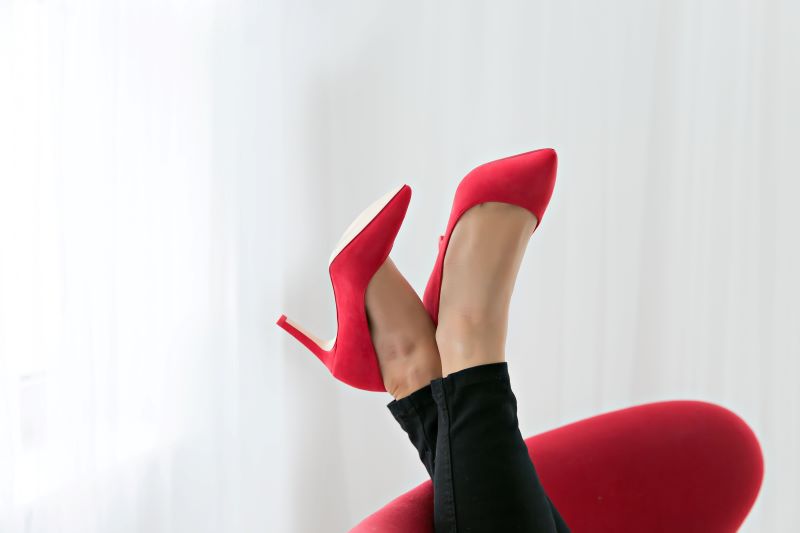 Woman Feet in Pain after Wearing High Heeled Shoes after Walking, Takes Off  Tight Shoes Closeup. Stock Image - Image of beauty, lady: 255427549